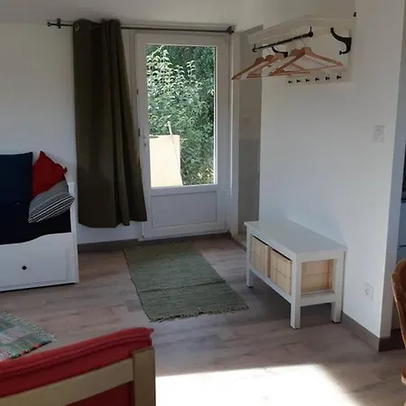 Dans Un Cadre Champetre * Mas-Saintes-Puelles