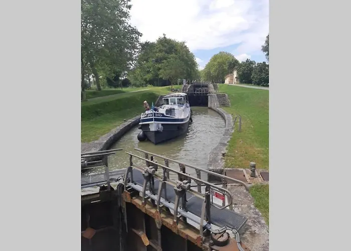 Dans Un Cadre Champetre *